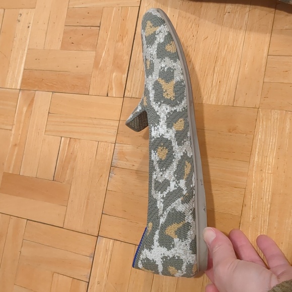 Rothy’s shoes size 7 1/2 olive green, cream, gold - Picture 7 of 7